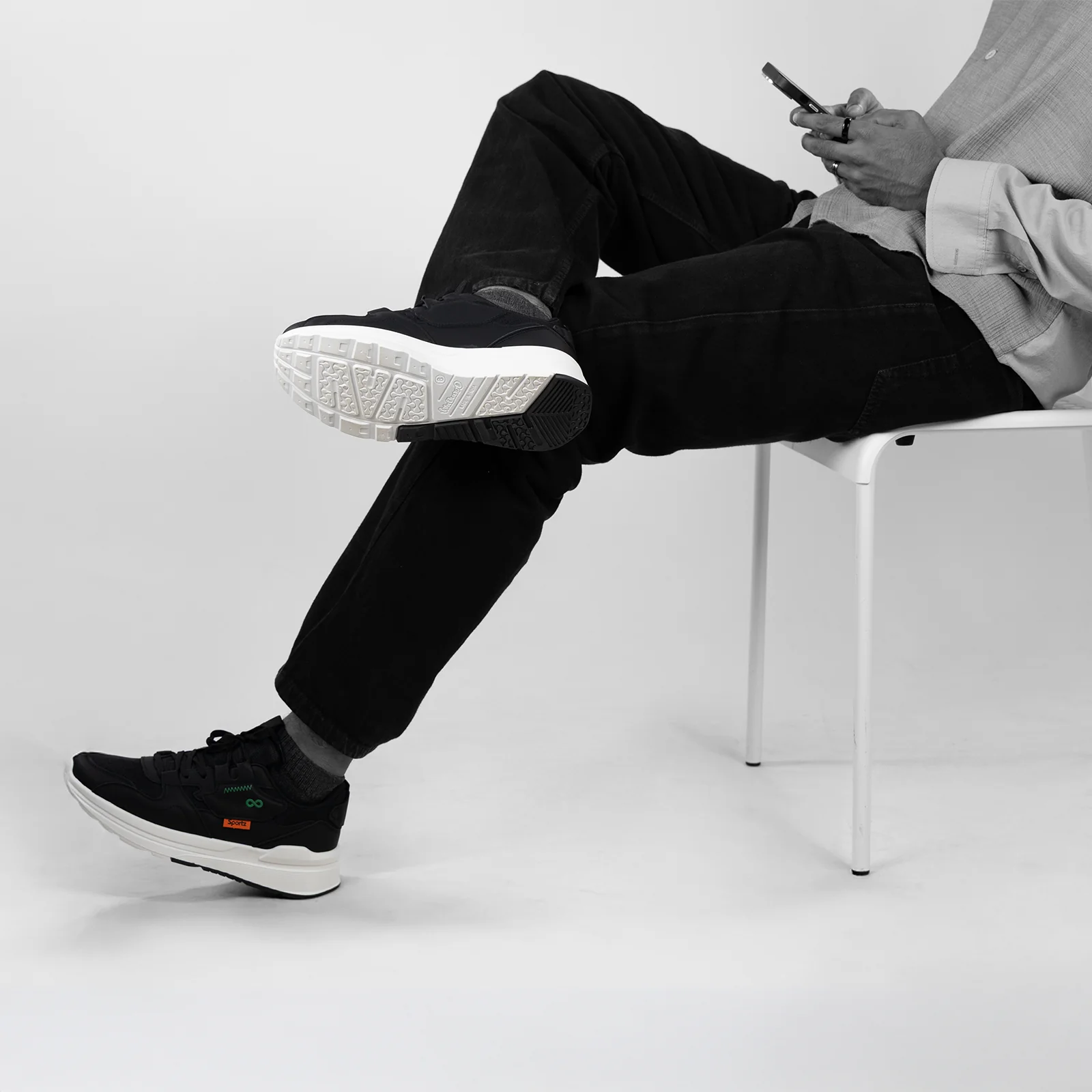Men's Sports Sneakers - SGE24004 Black - Image 4